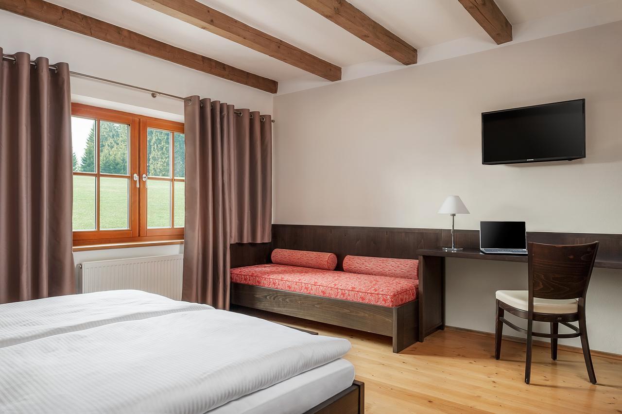 Aneta Hotel & Restaurant Витковице Экстерьер фото