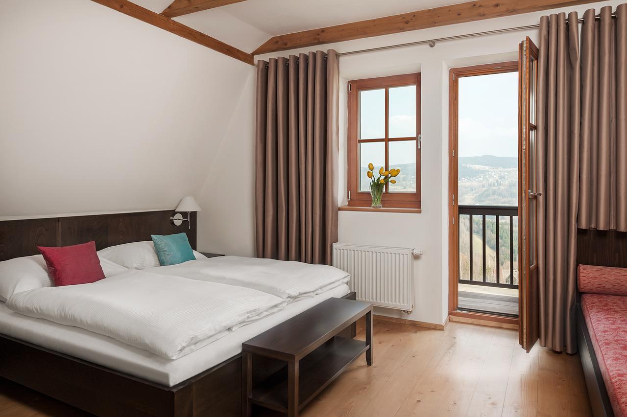 Aneta Hotel & Restaurant Витковице Экстерьер фото