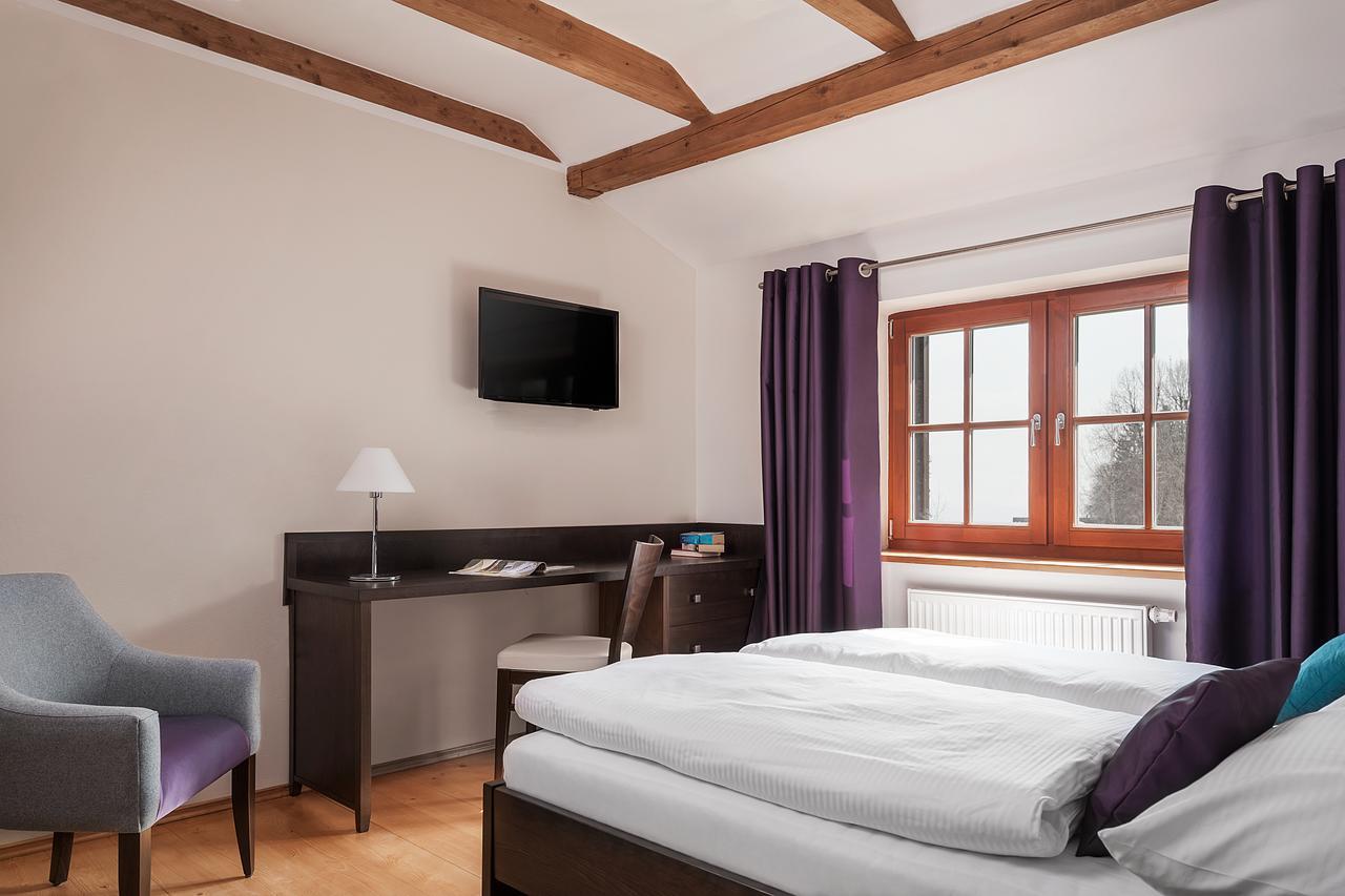 Aneta Hotel & Restaurant Витковице Экстерьер фото